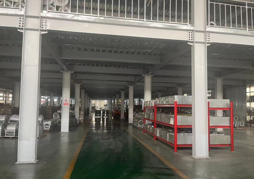 外轉(zhuǎn)子離心風(fēng)機(jī)生產(chǎn)車(chē)間